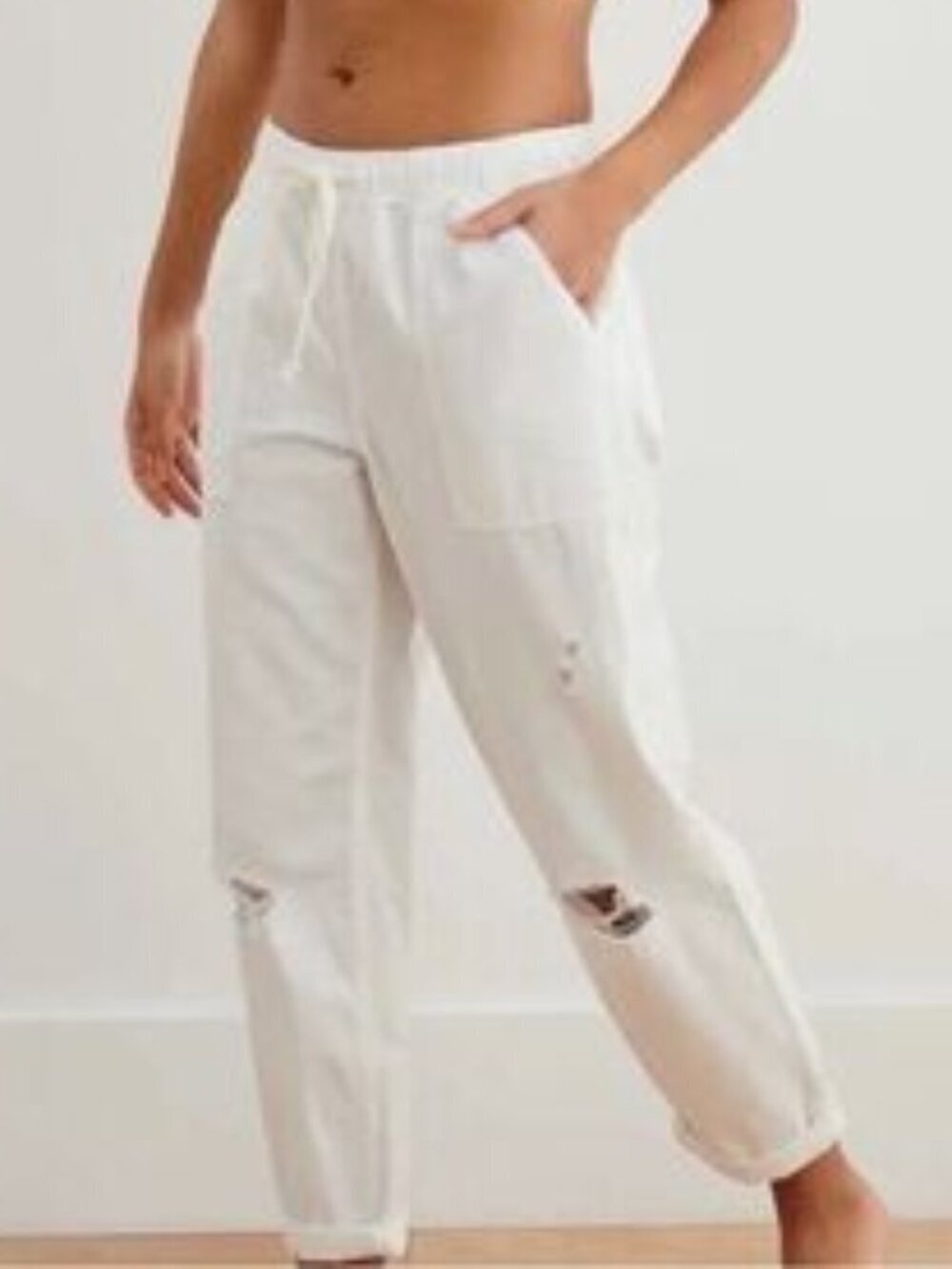 Aerie Women's White Light Distressed Elastic Drawstring Pants Size Large
